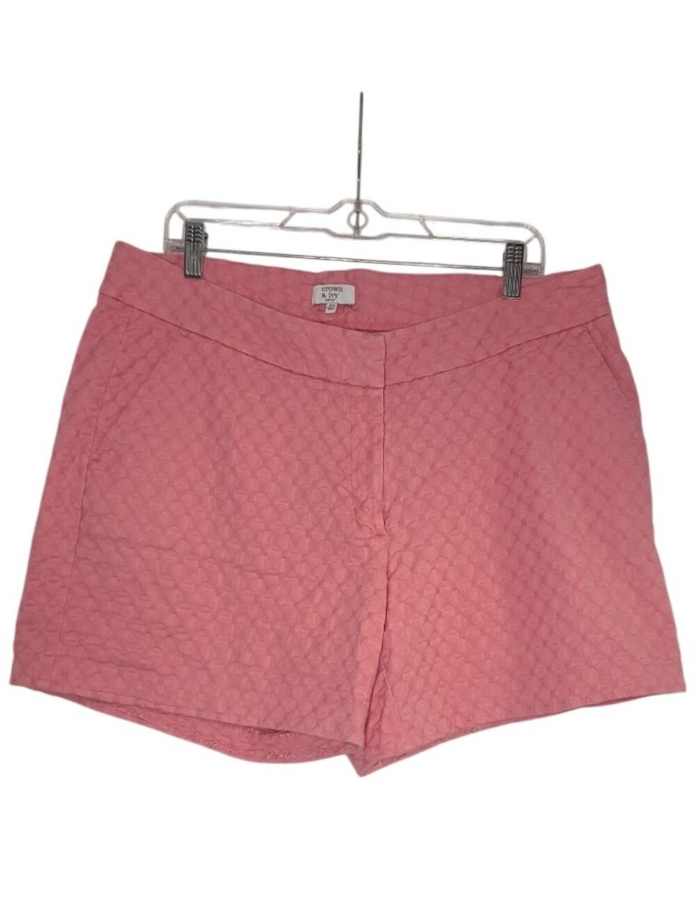 Crown & Ivy Curvy Pink Textured Floral Shorts 16W